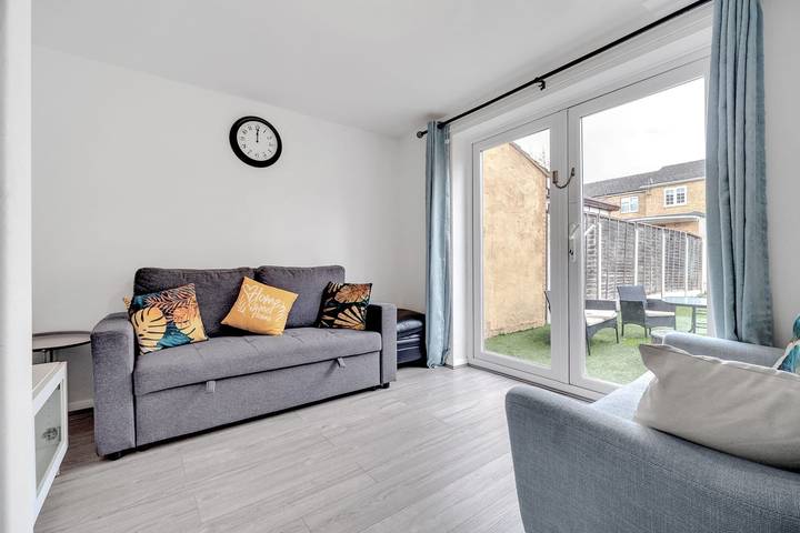 Casa de férias para 14 pessoas, com jardim, adaptado a crianças em Londres