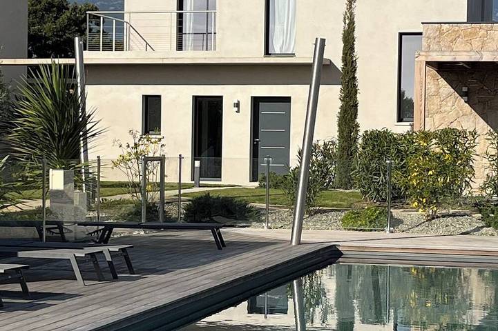 Villa pour 8 personnes, avec jardin - 1