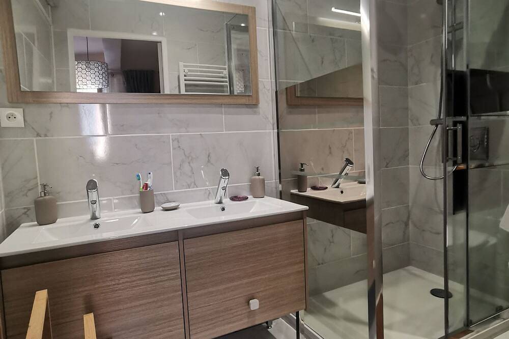 Ness Home®magnífica Casa de Pueblo in Maraussan, Region de Béziers
