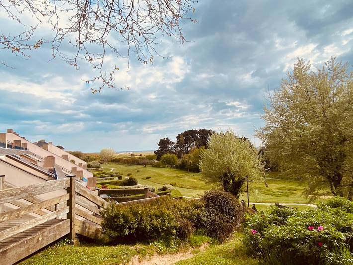 Gîte pour 4 personnes, avec jardin dans Plage Tumiac - 2