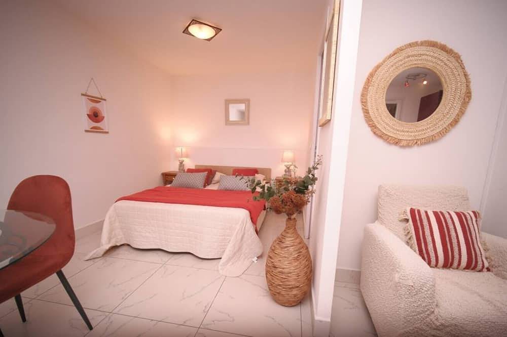 Apartamento entero, Apartamento Nuevo Para dos Personas Vista Magnífica mar in Cargèse, Parc naturel régional de Corse