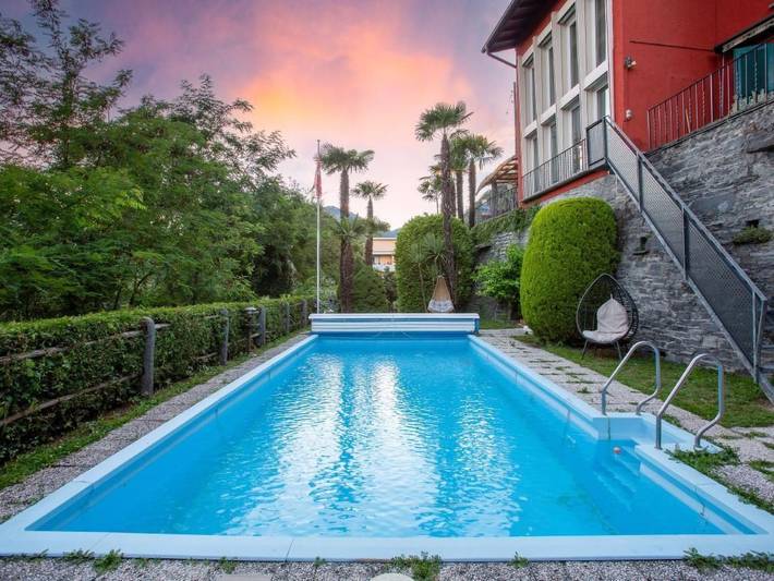 Ferienwohnung für 2 Personen, mit Terrasse und Garten sowie Pool in Locarno