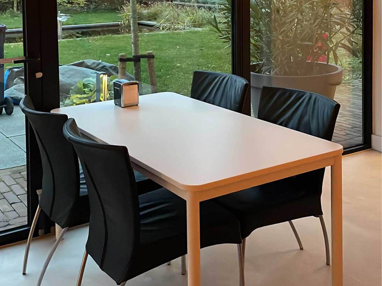 Luxury house and large garden in a wooded area in Oosterhout, North Brabant