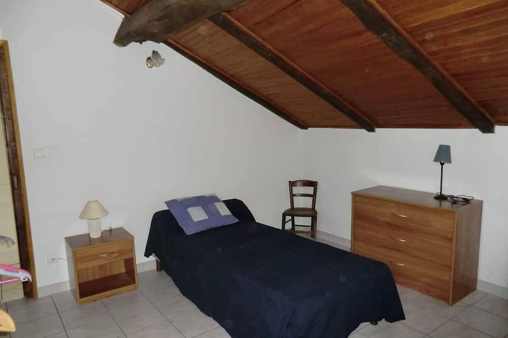 Gite de caractère 3 épis dans  hameau à la campagne  proche de st geniez d'olt in Pierrefiche, Aveyron