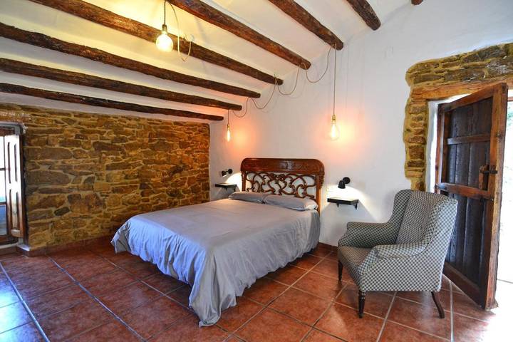 Casa rural para 6 personas, con vistas y terraza, Se admiten mascotas en Alto Maestrazgo - 3