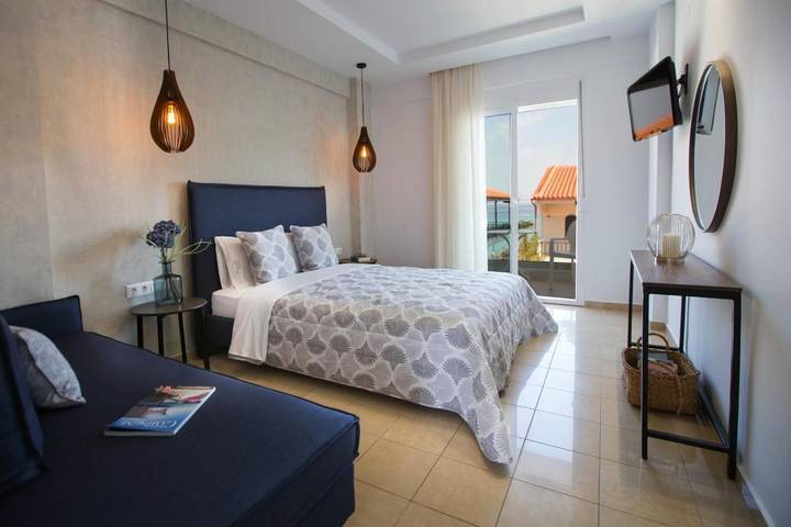 Appart’hôtel pour 3 personnes, avec Balcon et Terrasse ainsi que Jardin et Vue