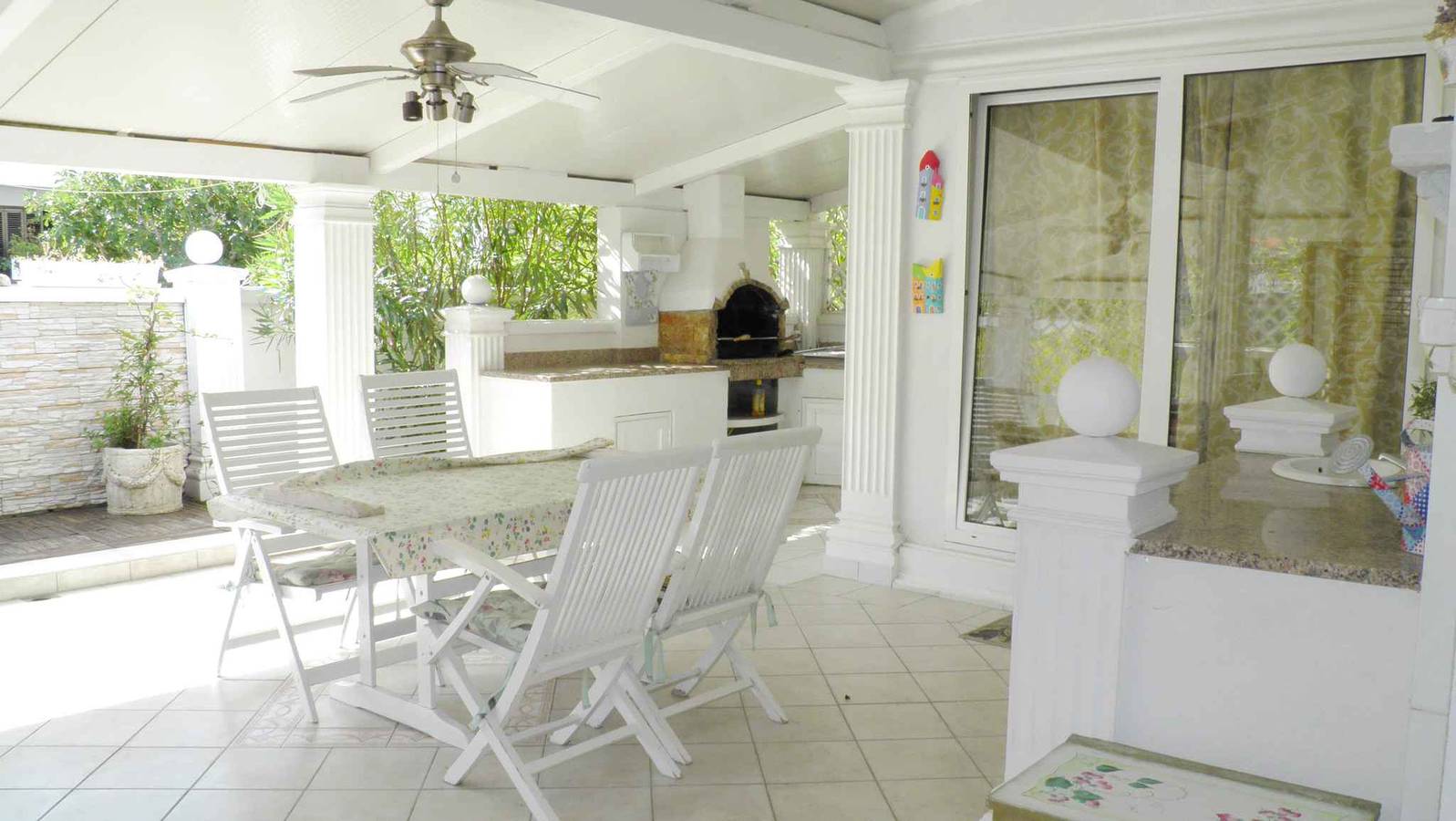 Ganze Ferienwohnung, Ferienwohnung strandnah mit Klimaanlage  in Zarok, Baska