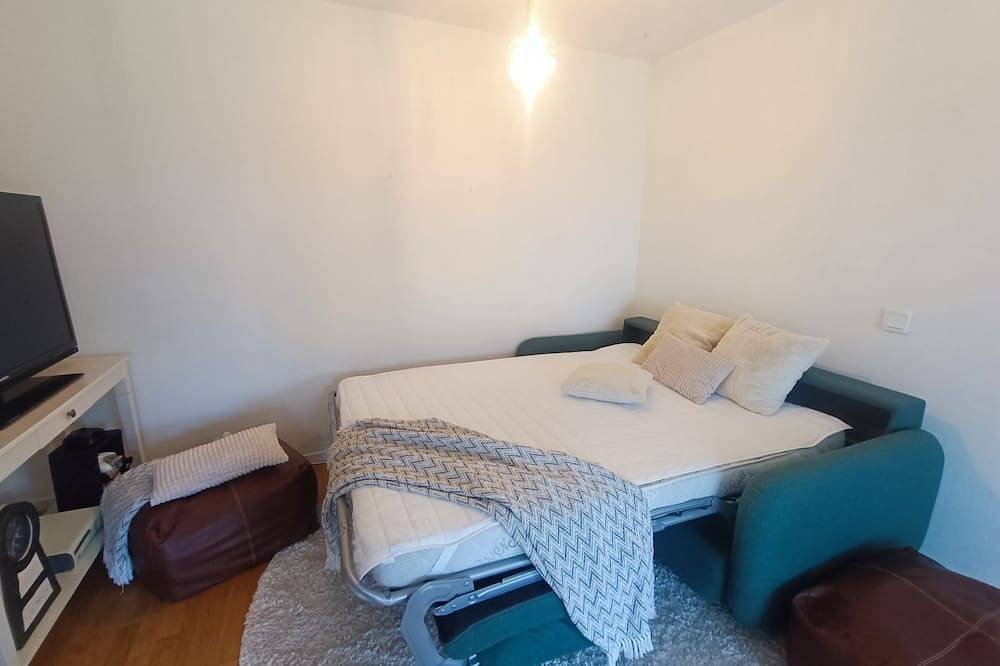 Ganze Wohnung, Modern & Private near Nature: kitchen, washer - perfect for 2-4 people & up to 5 in Skallsjö distrikt, Lerum