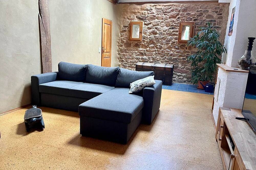 Ganze Wohnung, 2-Bett-Ferienwohnung Scheune - Bauernhaus Vulkaneifel in Schutz, Vulkaneifel