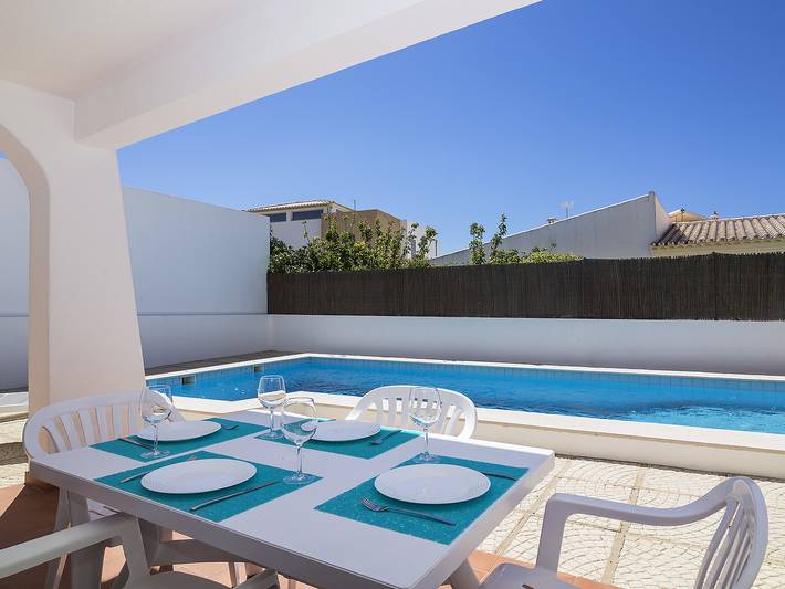 Location de vacances pour 9 personnes, avec jardin et balcon à Guia - 2