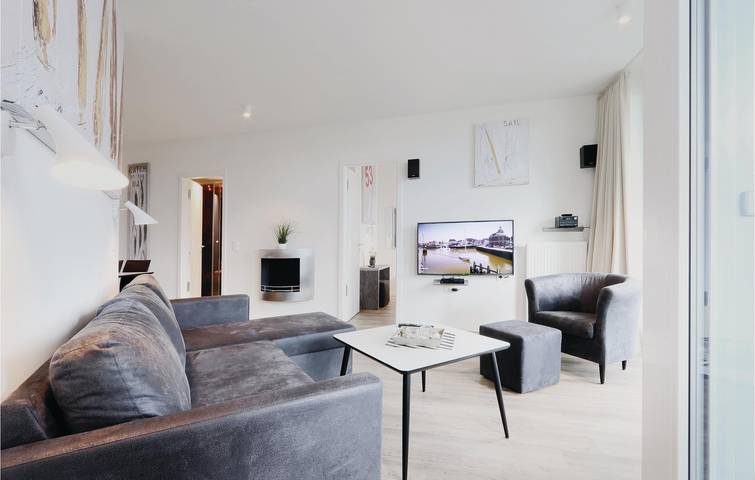 Ganze Ferienwohnung, Appartement am Strand mit Parkplatz, Terrasse und Internet in Ostseebad Travemünde, Lübeck