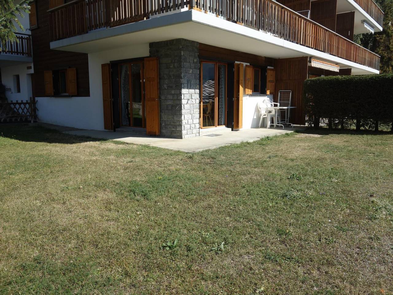 Appartement entier, Agréable appartement avec patio dans les collines in Salins (Sion), Sion