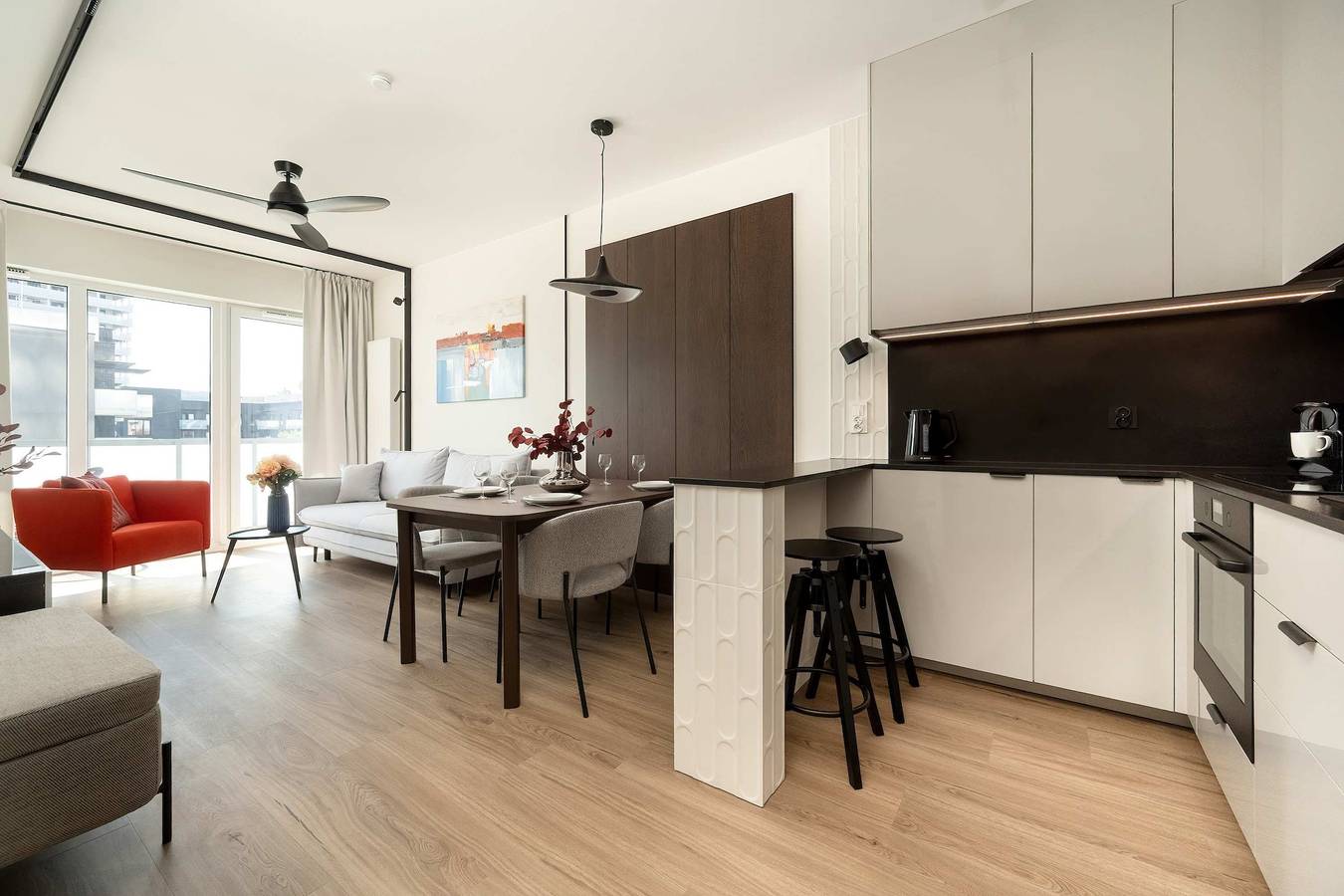 Entire apartment, Sikorskiego 13   Prestigious Apartment   Wroclaw   Parking in Wrocław, Lower Silesia