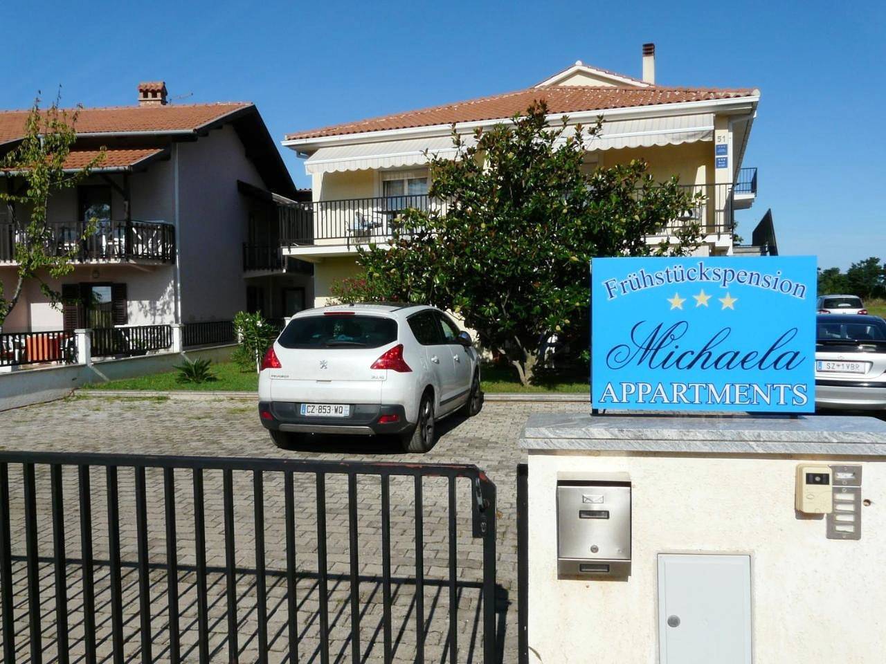 Apartments and Rooms Michaela in Valbandon, Côte Sud d'Istrie