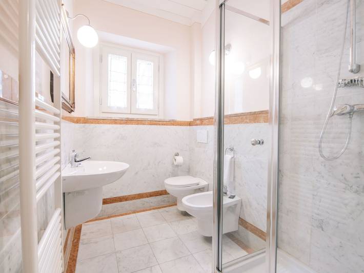 Appartamento intero, Wohnung "Il Cedro" Penthouse mit Aussicht in Uzzano, Provincia di Pistoia