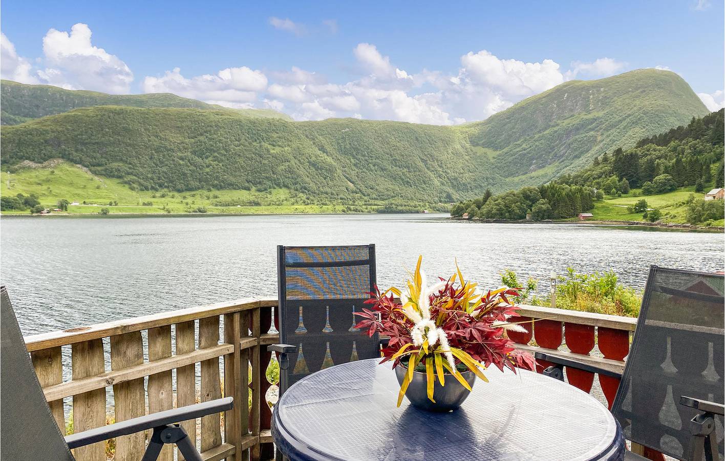 Ferienhaus für 6 Personen mit Garten in Selje