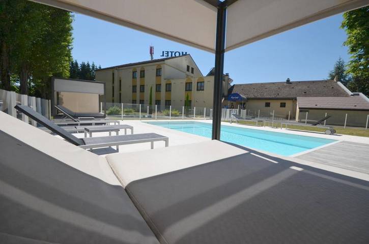 Hôtel pour 4 personnes, avec sauna ainsi que jardin et piscine, animaux acceptés à Dijon - 2