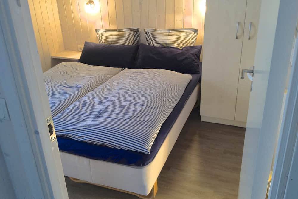 Gemütliches Ferienhaus am Hang mit Schleiblick | Wlan | Kaminofen | Sauna in Kosel, Rendsburg-Eckernförde