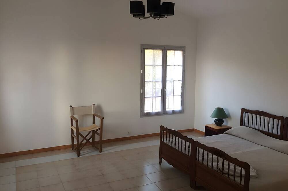 Entire apartment, Apartment 'Villa Pigna' with Sea View, Private Terrace and Wi-Fi in Pigna (Corsica), Calvi region