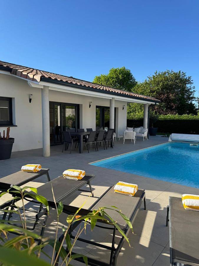 Maison de vacances pour 8 personnes, avec piscine et jardin, animaux acceptés à Montauban