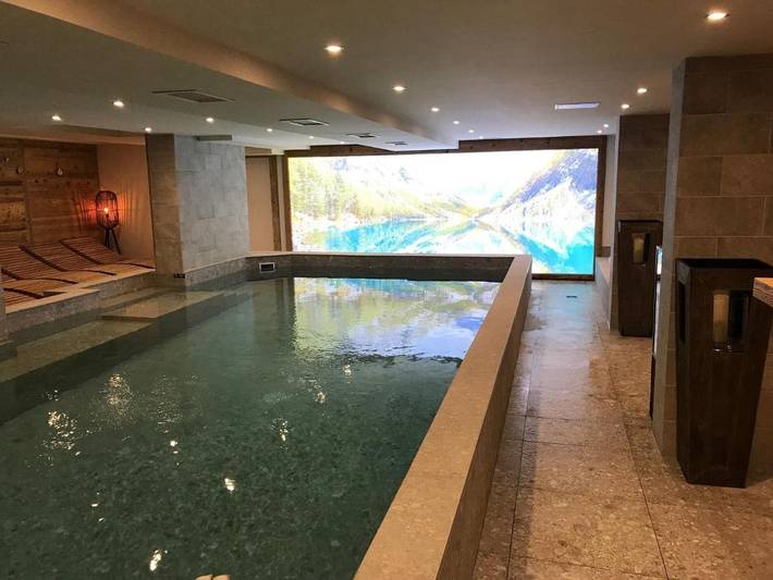 Hôtel pour 2 personnes, avec piscine ainsi que terrasse et vue à Val-d'Isère - 4
