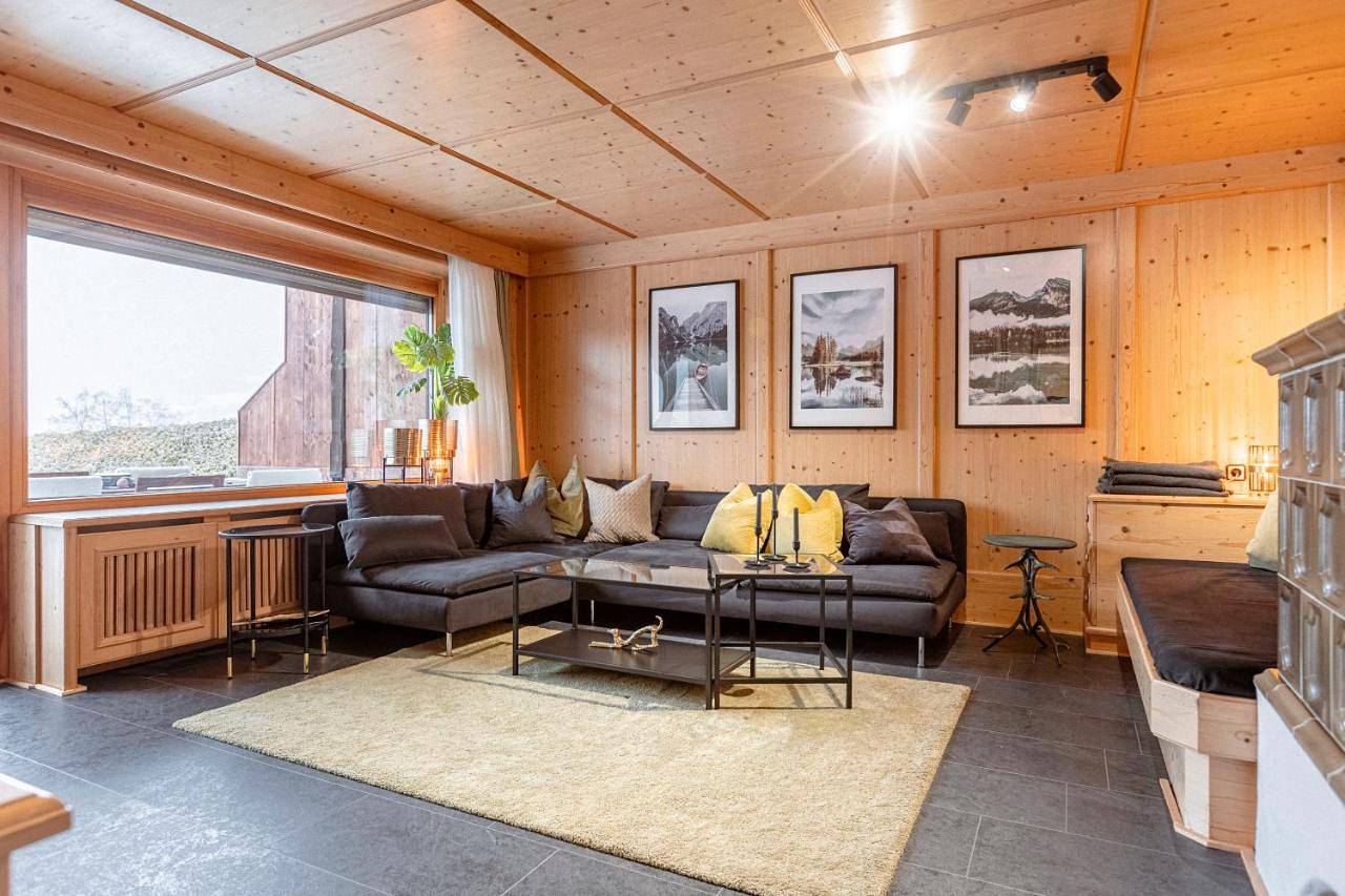 Neu saniertes Ferienhaus mit großem Garten in Stubaier Alpen, Mieders