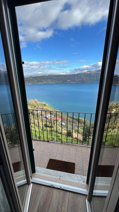 Appartamento intero, La Loggia sul Lago in Castel Gandolfo, Castelli Romani