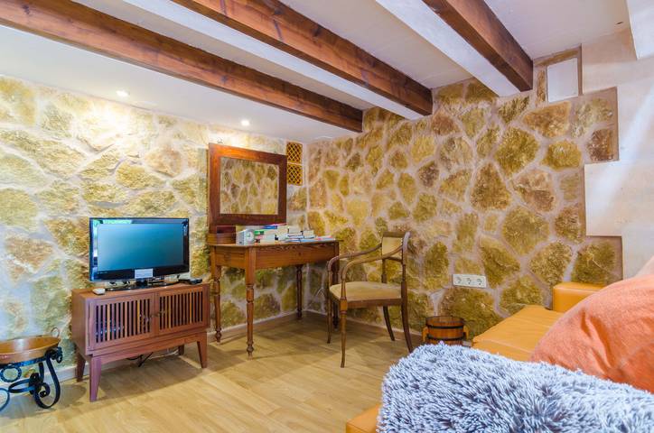 Chalet para 8 personas, con terraza además de jardín y piscina en Mallorca - 4