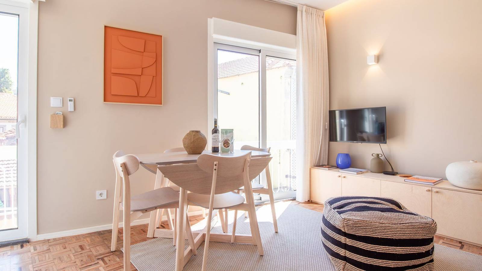 Geheel appartement, Cozy 1Br Beachside Apartment by Lovelystay in Foz do Douro, Porto