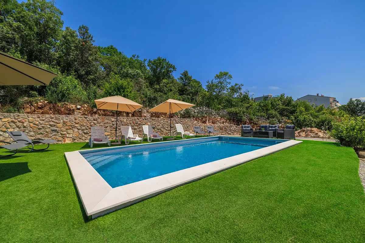 Ganzes Studio, Studio mit Gemeinschaftspool und Klimaanlage  in Dramalj, Primorje-Gorski Kotar