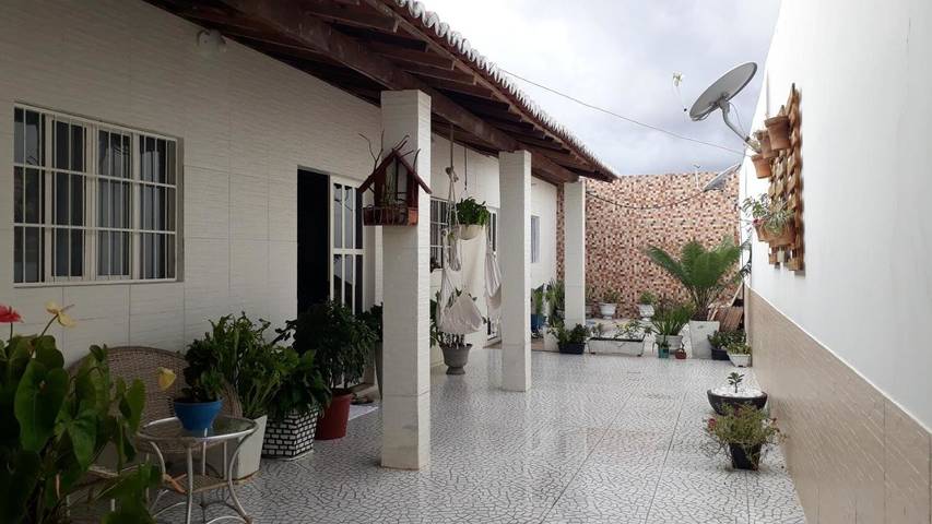 Casas e apartamentos de temporada para 8 pessoas, com jardim e vista em Piranha