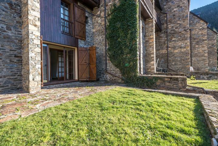 Location de vacances pour 8 personnes, avec jardin et balcon dans Baqueira Beret - 2