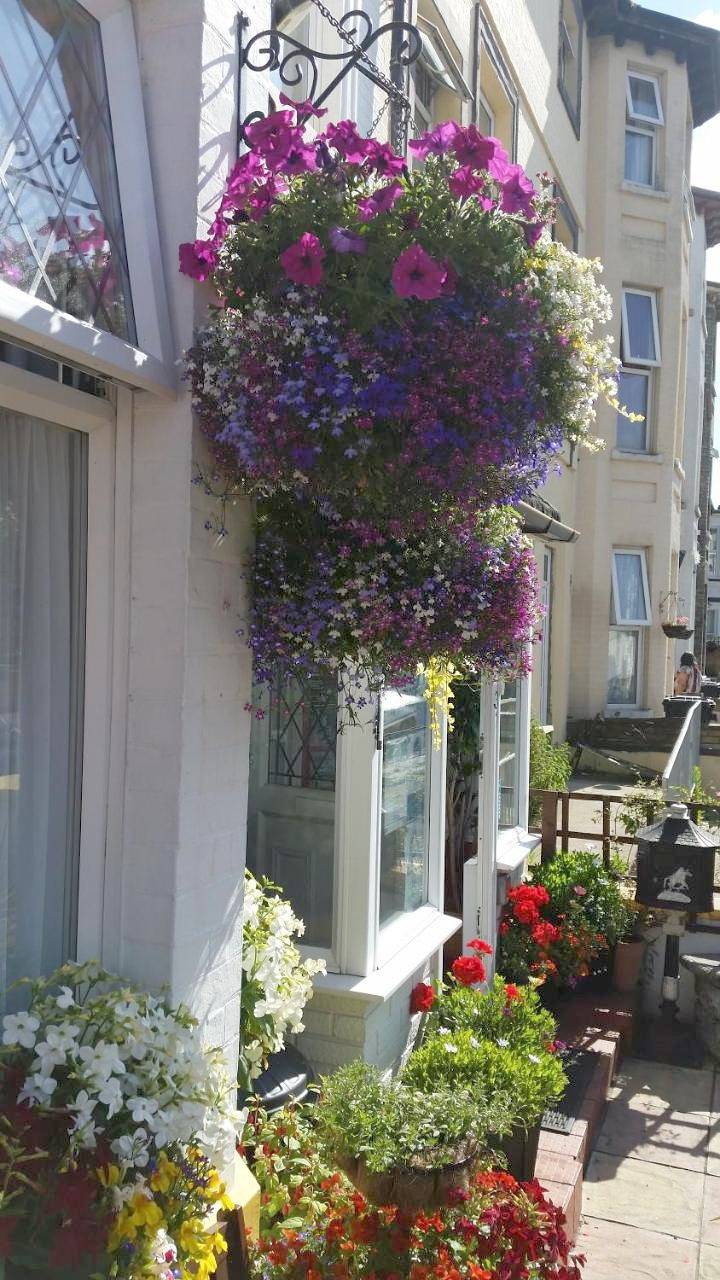 Sunnyside Hotel in Great Yarmouth, The Broads