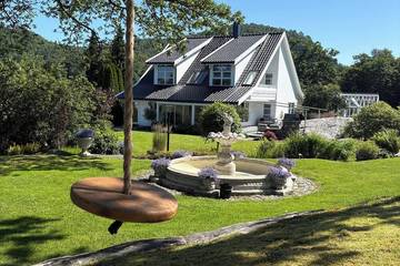 Villa für 16 Personen, mit Garten und Whirlpool in Norwegen