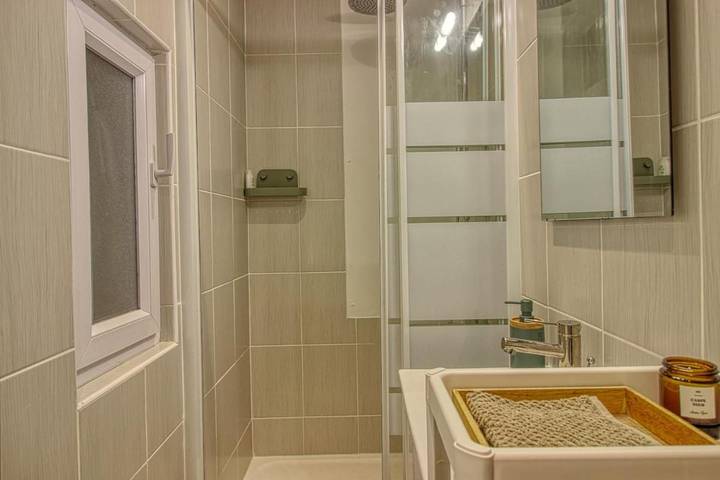 Gîte pour 3 personnes dans Cinema Ugc Le Francais Enghien - 3