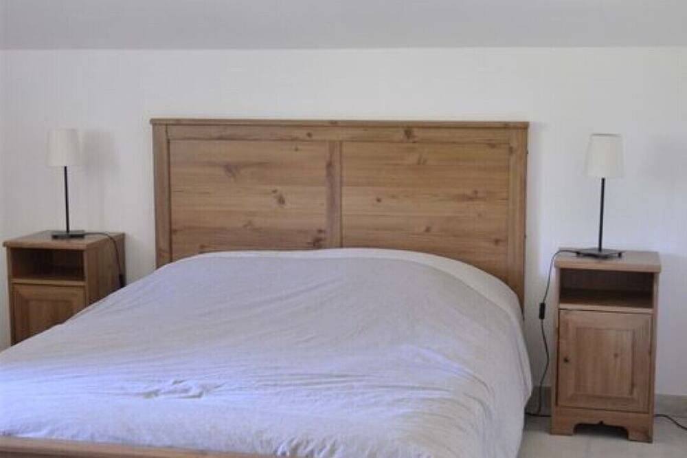 Gîte en pleine campagne avec piscine privé in Tulette, Région de nyons