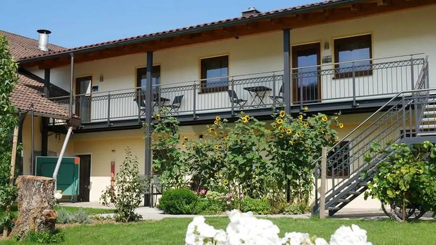 Ferienwohnung für 5 Personen, mit Garten - 1