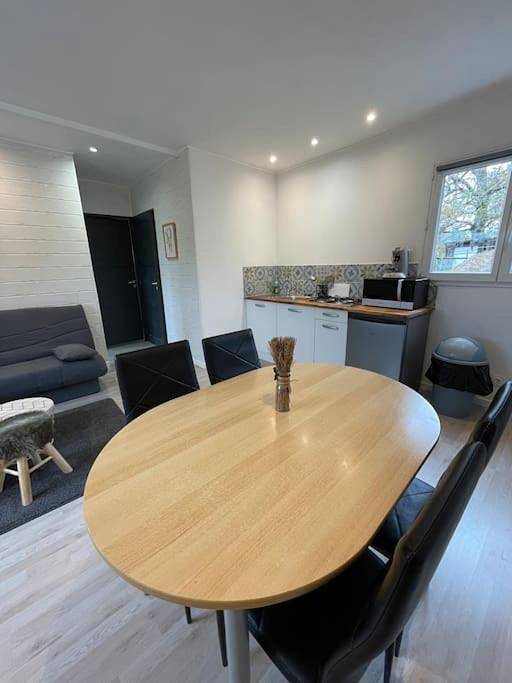 Gîte pour 6 personnes, avec jardin à Yvré-l'Évêque - 2