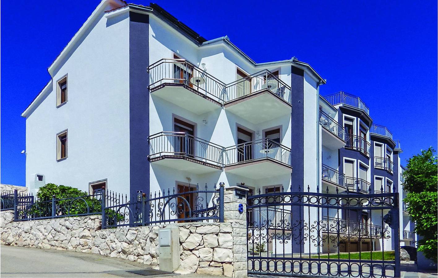 Ferienwohnung für 4 Personen in Okrug Gornji, Ciovo