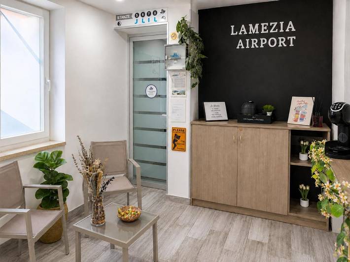 Maison d’hôte pour 3 personnes, avec Balcon ainsi que Terrasse et Vue à Lamezia Terme - 2