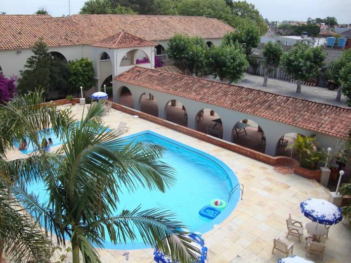 Hôtel pour 3 personnes, avec piscine et bassin pour enfant ainsi que jardin et vue à Río Grande (fleuve) - 3