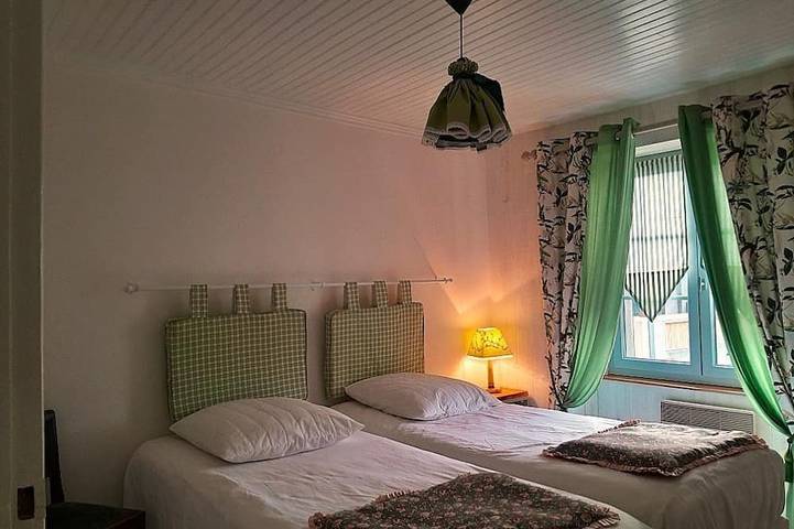 Location de vacances pour 4 personnes à Vitrac (Cantal) - 3