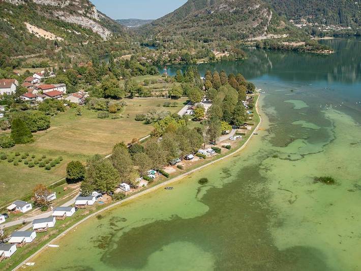 Mobile home for 4 people, with Pool in Jura