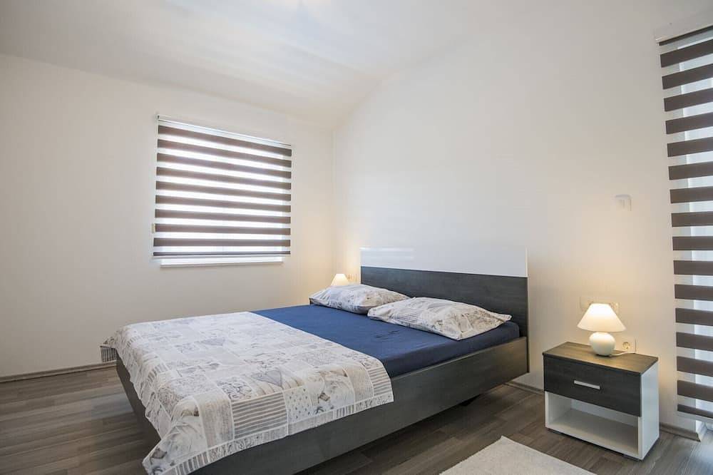 Villa Talia in Imotski, private pool in Imotski, Makarska Riviera