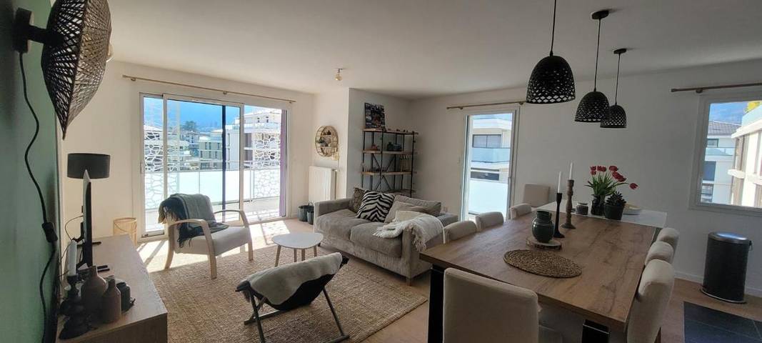Gîte pour 6 personnes, avec Terrasse dans Office De Tourisme De Saint Jorioz