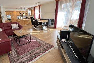 Vacation Apartment for 6 Guests in Schatzalp, Davos, Picture 1