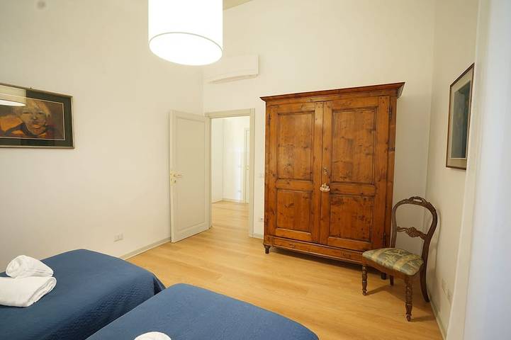 Appartamento intero, The emotion of living in a Renaissance palace in the heart of Florence in Firenze Centro storico, Firenze