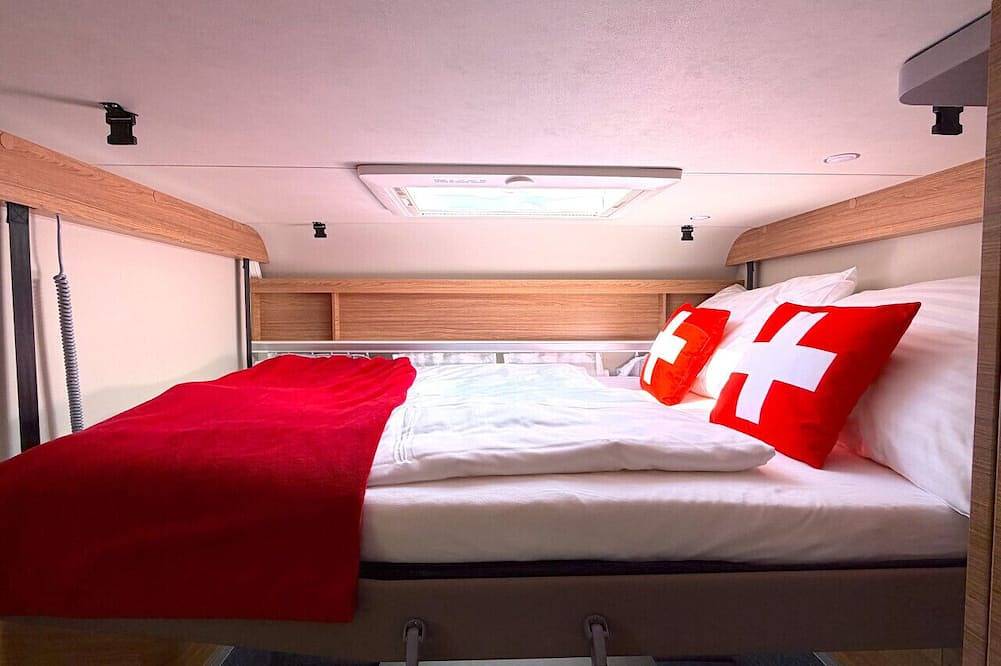 Concierge, Idyllic Farm, Scenic Views by Swisshut in Sigriswil, Thunersee