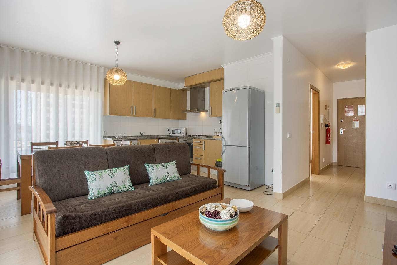 Apartamento inteiro, Apartamento 'Campo Mar - T1 com Piscina' com Vista Mar, Wi-Fi e Ar Condicionado in Praia de São Martinho do Porto, São Martinho do Porto