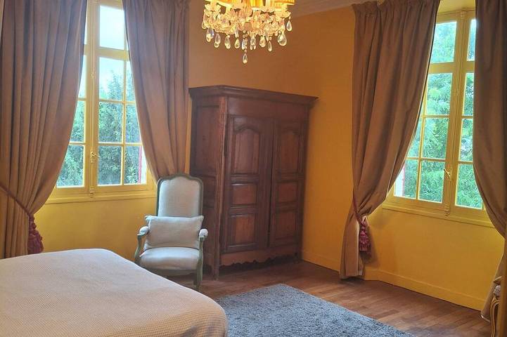 Location de vacances pour 12 personnes, avec jardin et balcon à Bar-sur-Aube - 2